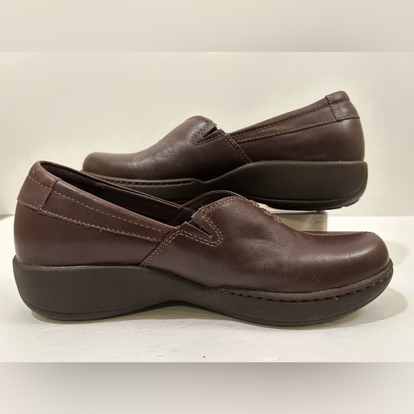 Dansko Embroidered Professional Clogs Slip resistant soles Brown Size 40 - Picture 5 of 9